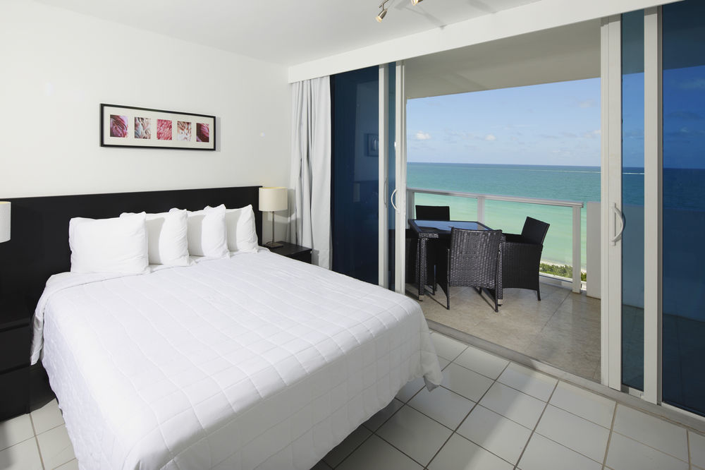 Castle Beach By New Point Miami Hotel ไมอามีบีช ภายนอก รูปภาพ