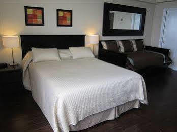 Castle Beach By New Point Miami Hotel ไมอามีบีช ภายนอก รูปภาพ
